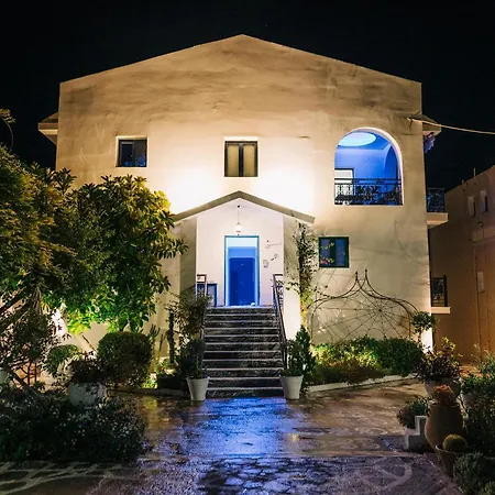 Alisaxni Casa de hóspedes 3*