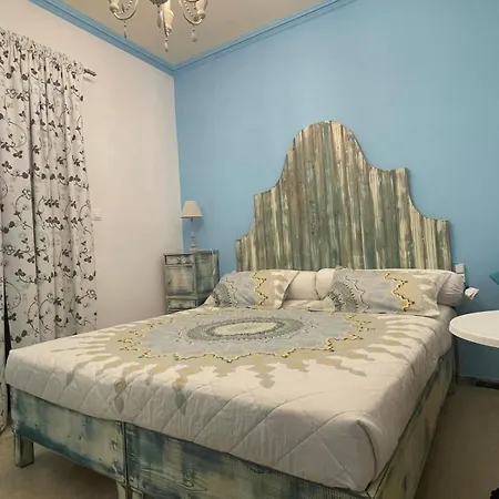 Alisaxni Guest house