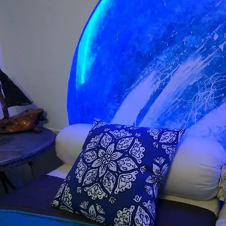 Alisaxni 게스트하우스 3*